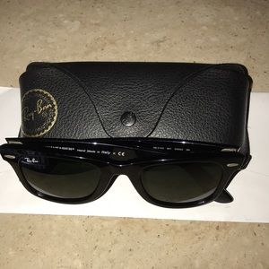 Ray bans sunglasses with original case